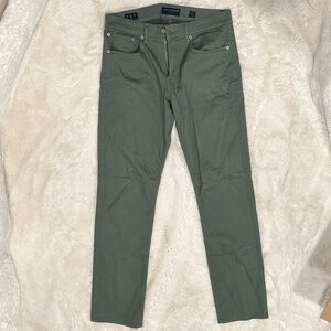 Lucky Brand 121 Slim Straight Khakis